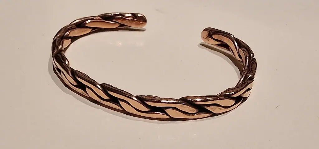 Bracelet manchette “Tressé” – cuivre, motif tresse poli